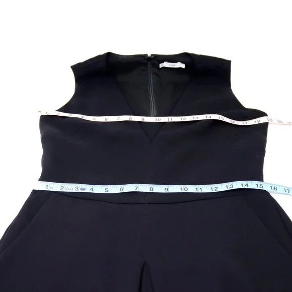 Vince 10 Black Double-V Neck Sleeveless Wide Leg Culotte Jumpsuit with Pockets - Picture 12 of 16